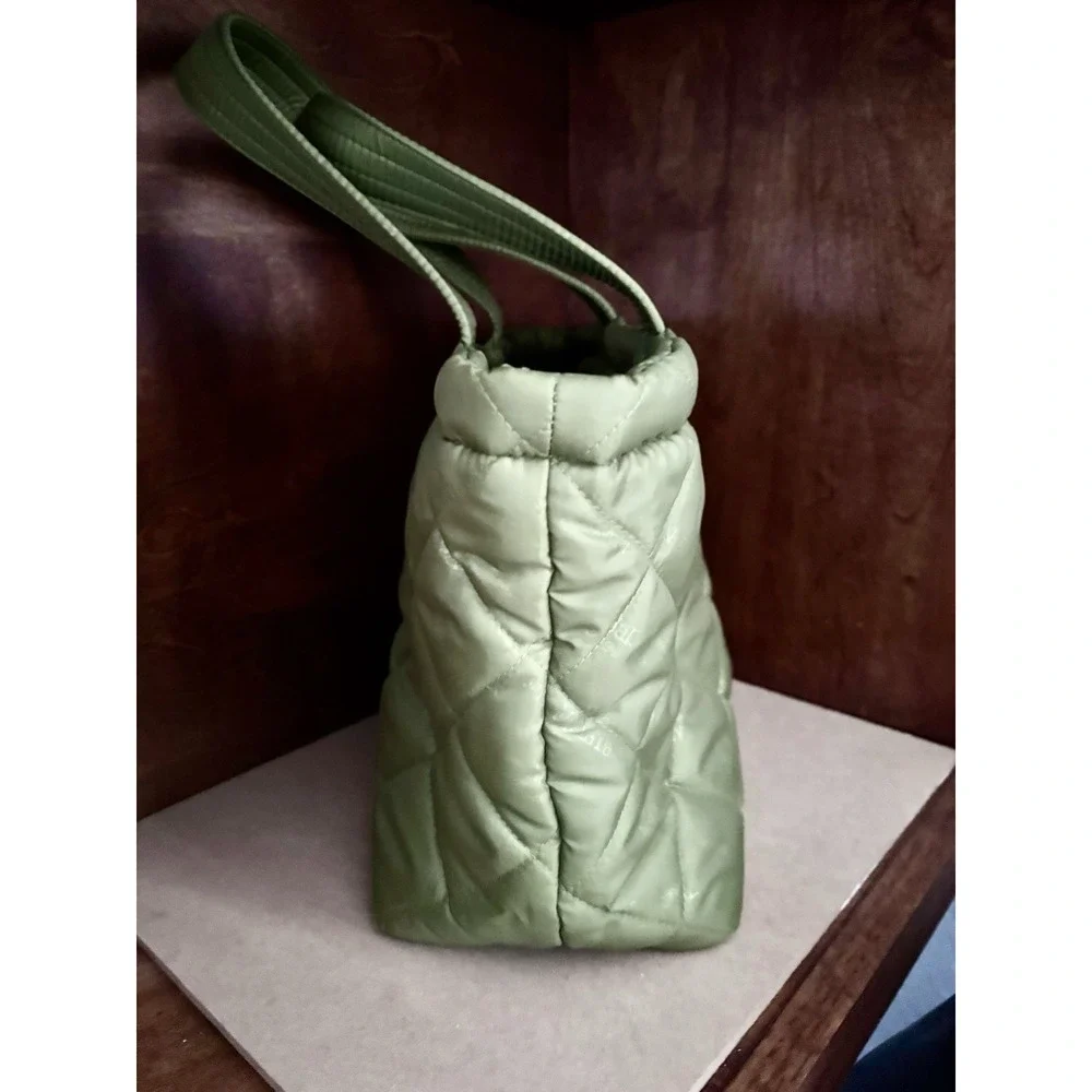 NaRaYa Green Hobo Bag Bubble Up Quilted Handbag Water Repellent Zip Closure‎